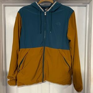 Men’s North Face zip up jacket great condition